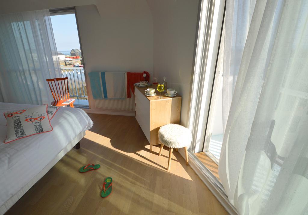 Logis Hotel Du Port Plobannalec Eksteriør bilde