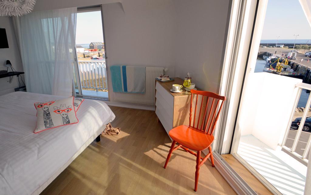 Logis Hotel Du Port Plobannalec Eksteriør bilde