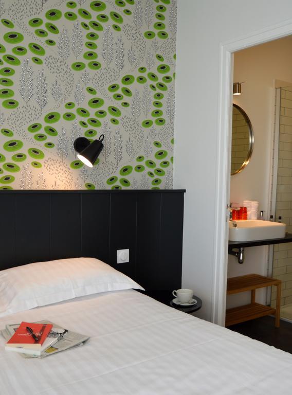 Logis Hotel Du Port Plobannalec Eksteriør bilde