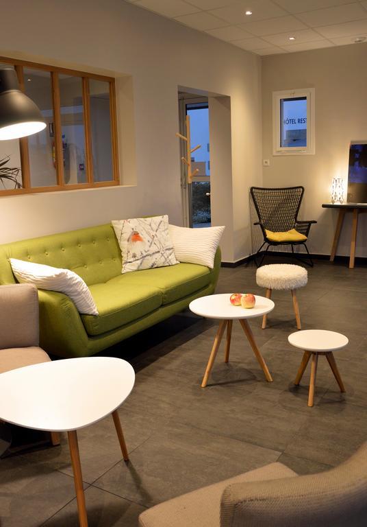 Logis Hotel Du Port Plobannalec Eksteriør bilde